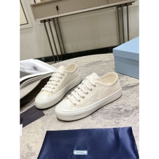 Prada Low Shoes